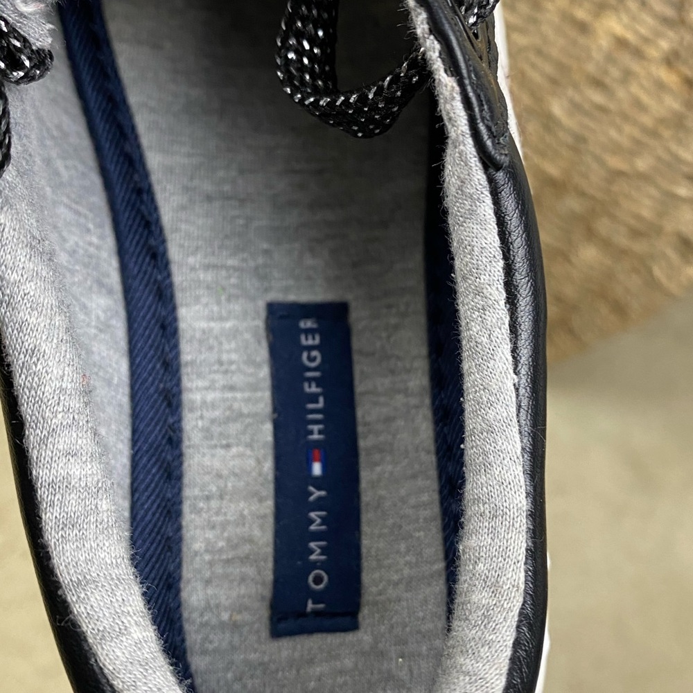Cute Little girl sneaker